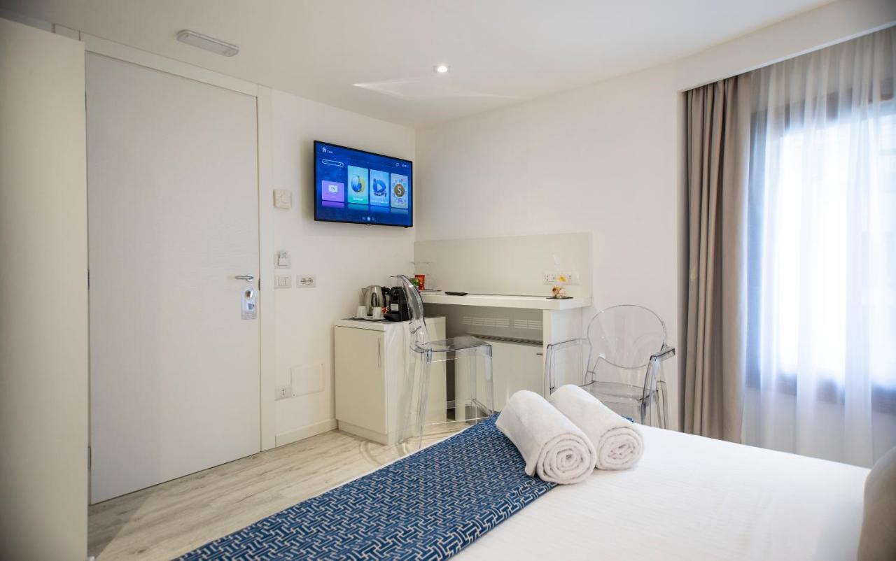 Suite Quaroni Palermo Esterno foto