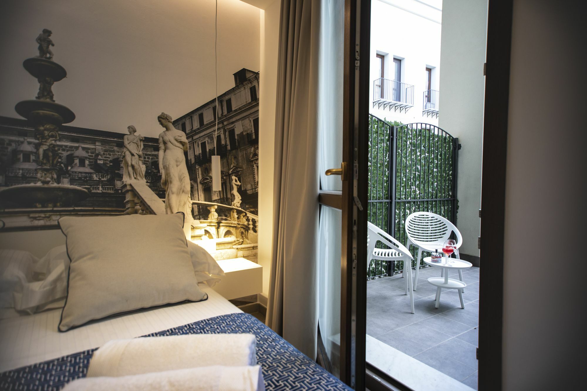 Suite Quaroni Palermo Esterno foto