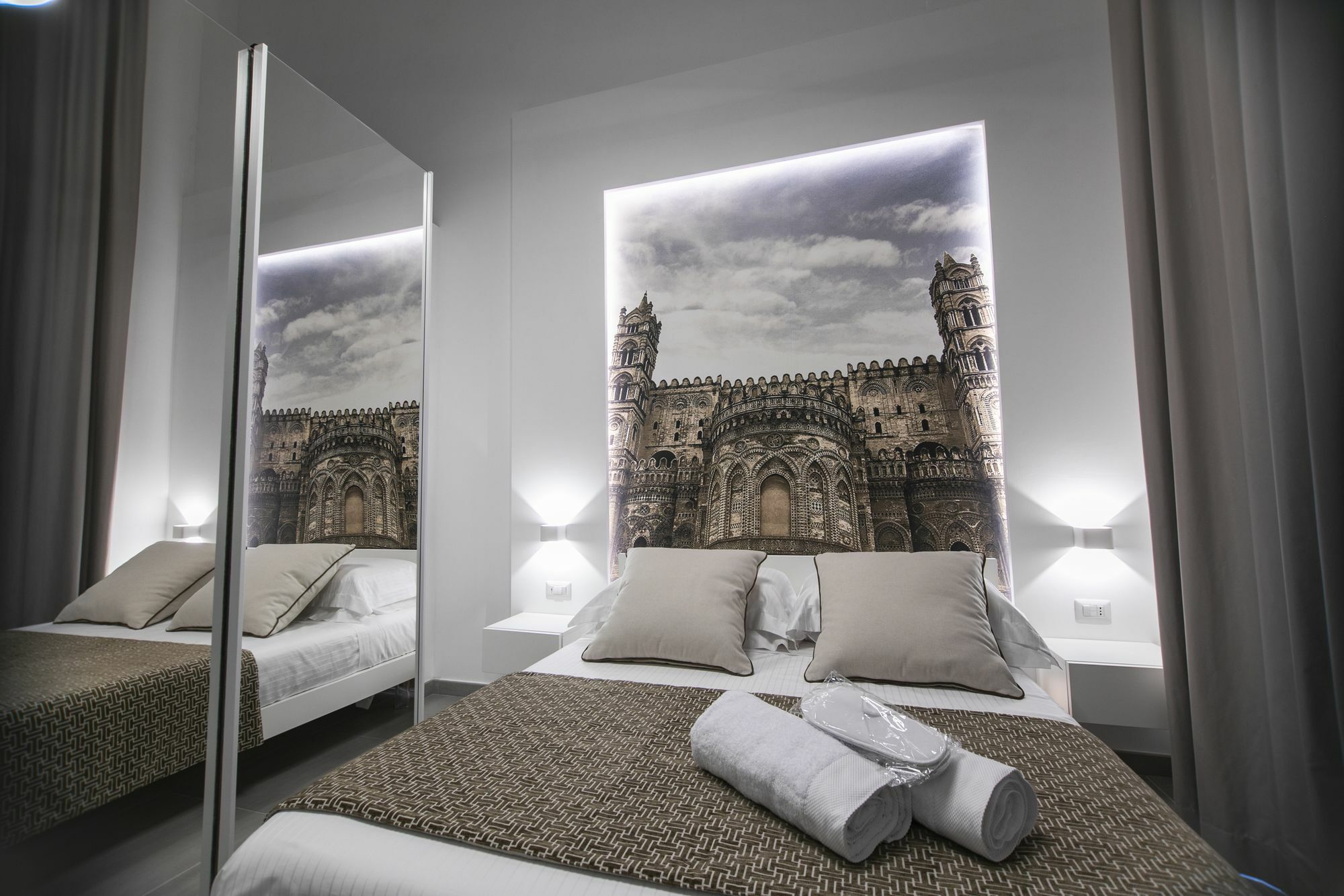 Suite Quaroni Palermo Esterno foto